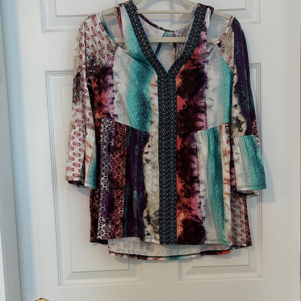 Cupio Women's Top in Teal, Purple, and Burgundy